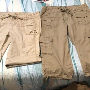 Lot of 2 cargo shorts amethyst & Lei size 7